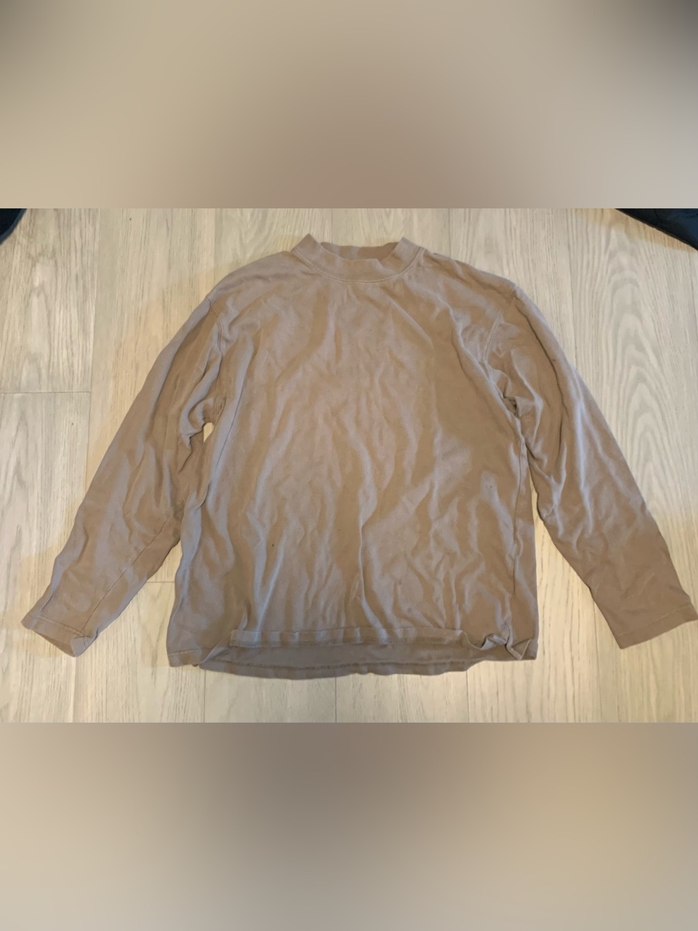 Long-Sleeve Crew Sweater in Taupe